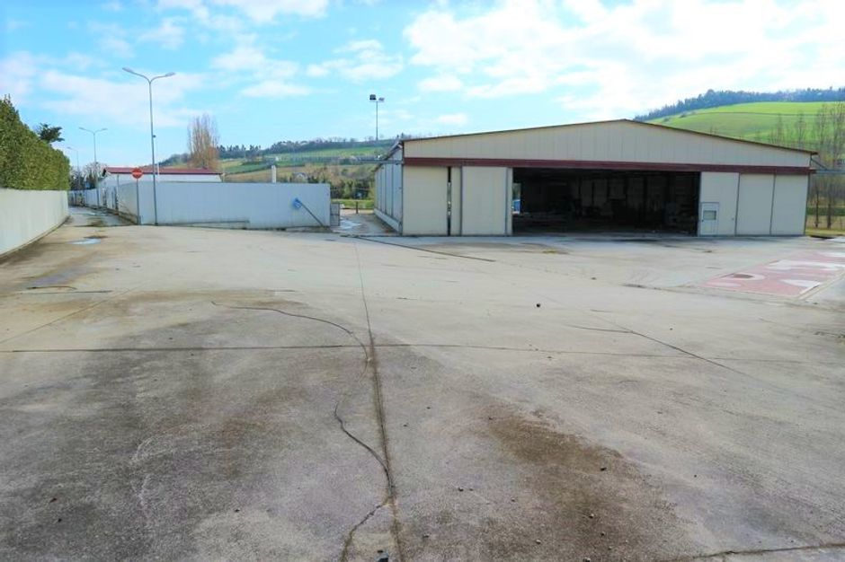 #10055 Ex complesso di stoccaggio rifiuti con area di pertinenza in vendita - foto 2
