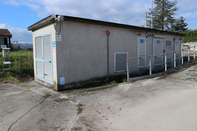 Fabbricati industriali in vendita