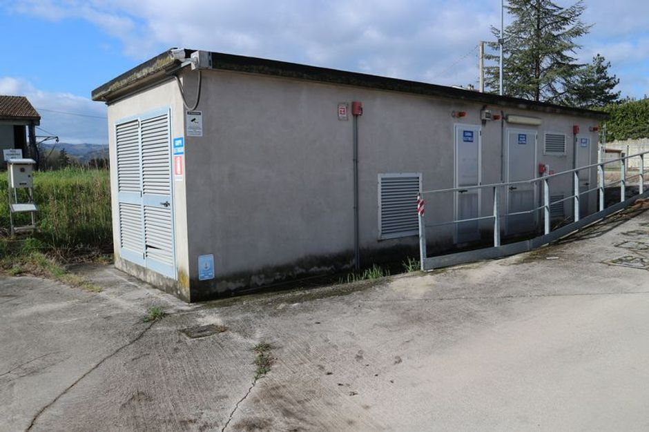 #10055 Ex complesso di stoccaggio rifiuti con area di pertinenza in vendita - foto 3