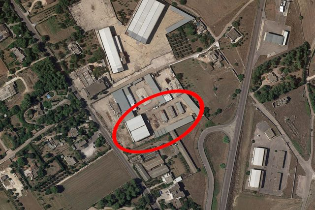 Fabbricati industriali in vendita