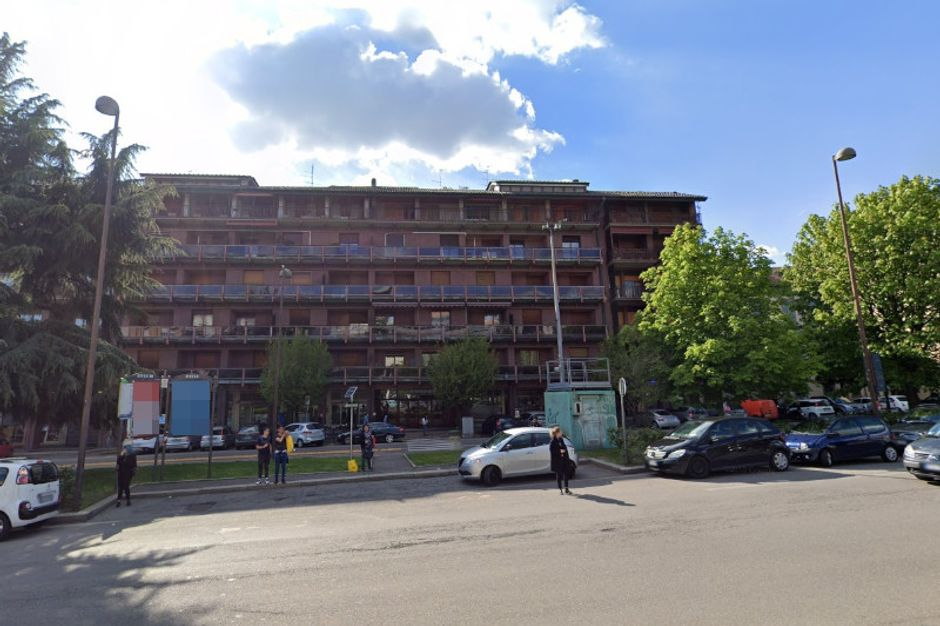 #10102 Magazzino in zona centrale in vendita - foto 1