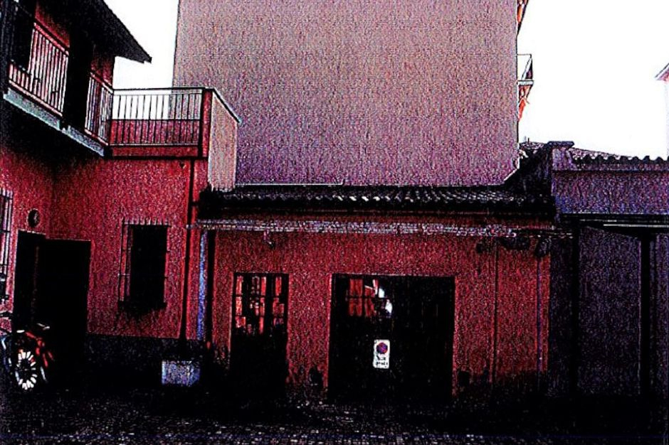 #10103 Quota di ½ di magazzino in vendita - foto 1