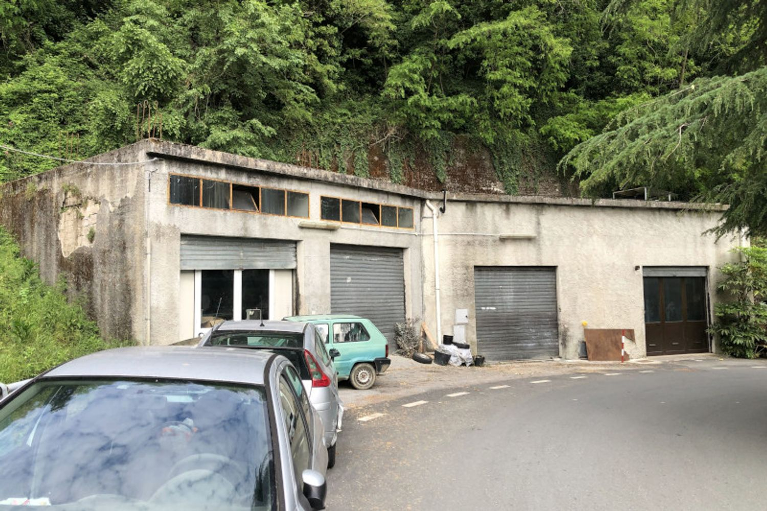 Capannoni artigianali in vendita
