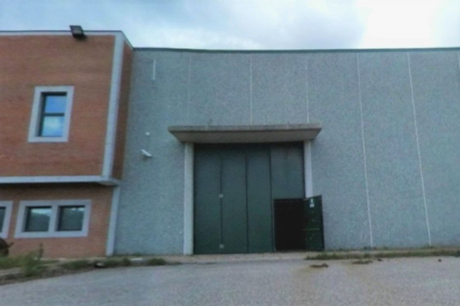 #10411 Porzione di capannone (sub 7) in opificio in vendita - foto 1