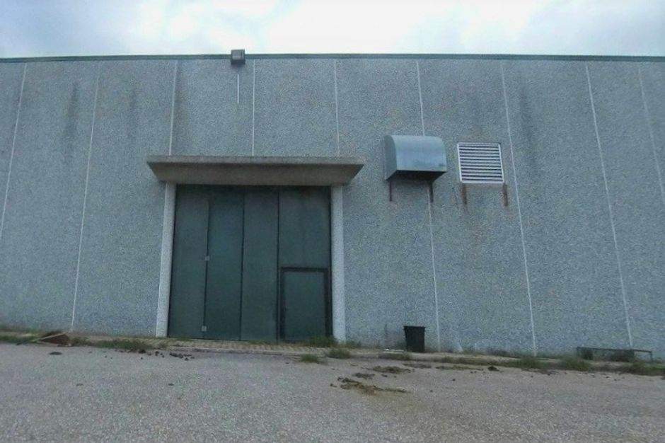 #10412 Porzione di capannone (sub 8) in opificio in vendita - foto 1