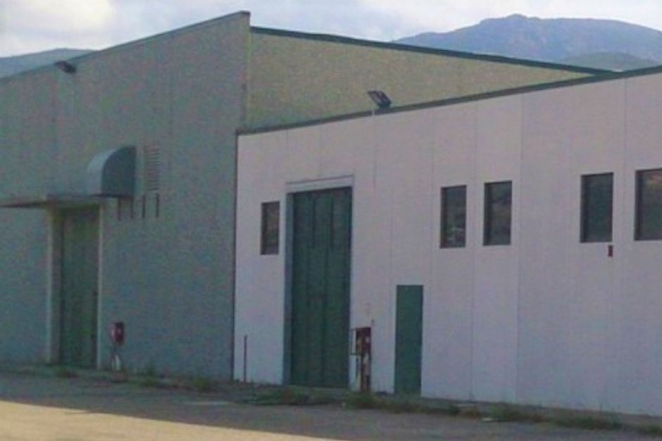 #10413 Porzione di capannone (sub 9) in opificio in vendita - foto 1