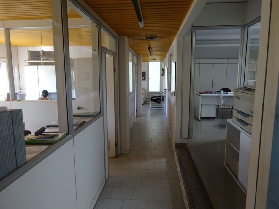 #1042 Opificio industriale con cortile privato in vendita - foto 12
