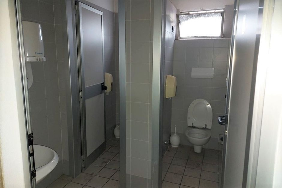 #10514 Edificio commerciale con parcheggio privato in vendita - foto 9