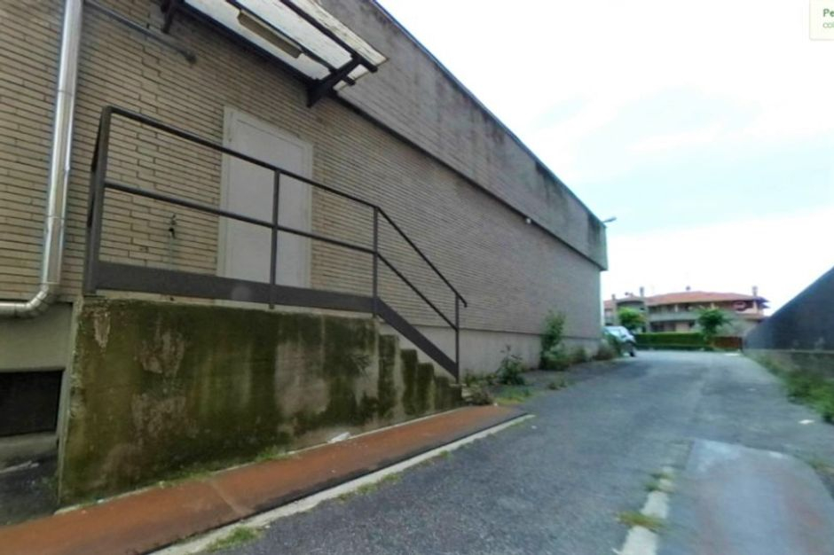 #10514 Edificio commerciale con parcheggio privato in vendita - foto 12