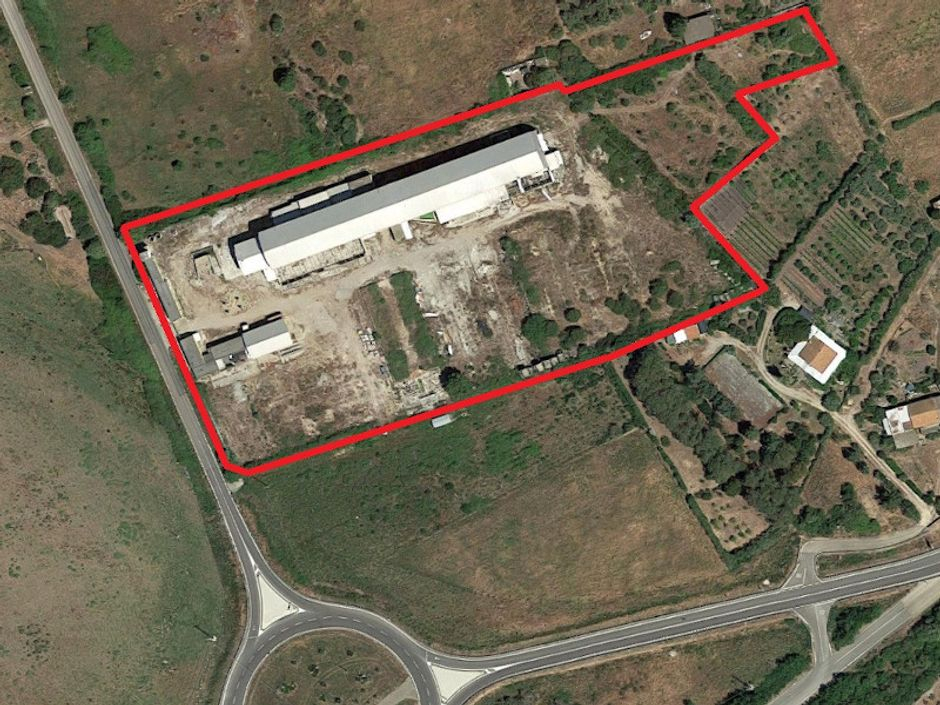 #10534 Complesso industriale con capacità edificatoria e terreni agricoli in vendita - foto 1
