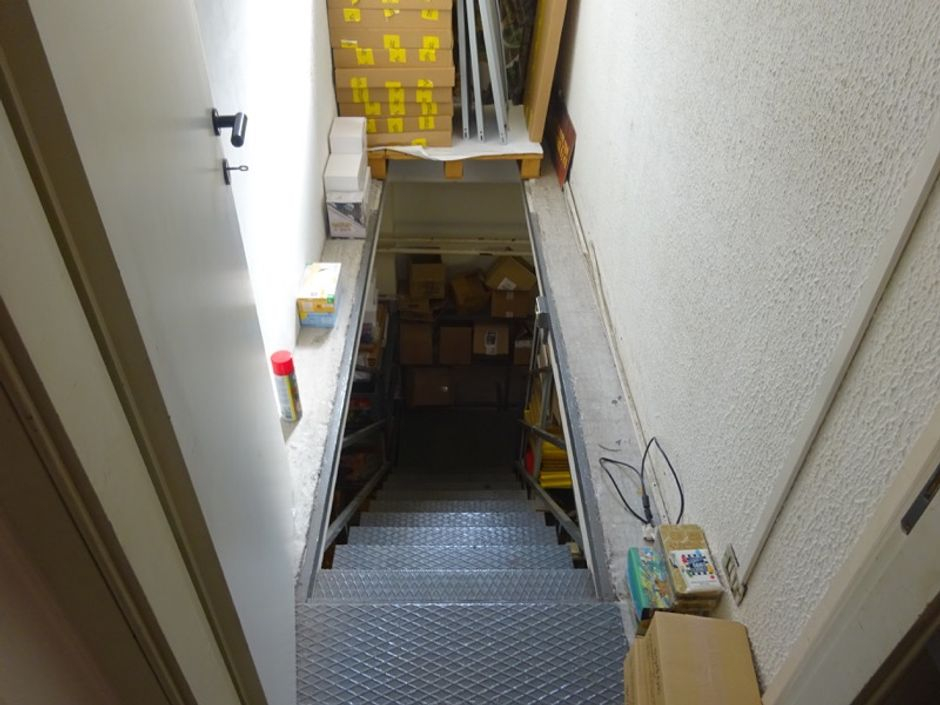 #10804 Negozio al piano terra oltre magazzino al seminterrato in vendita - foto 16