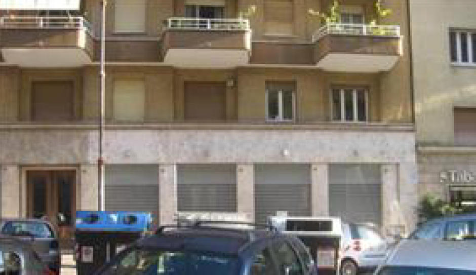 #10853 Negozio uso ristorante/pizzeria in vendita - foto 2