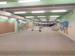 Commercial space on the first floor in a shopping center - Lot 10878 (Auction 10878)