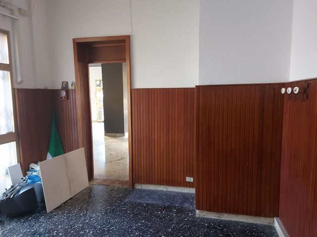 Negozi in vendita