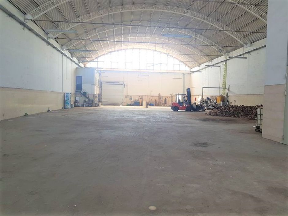 #11040 Capannone industriale con appartamento ed area di pertinenza in vendita - foto 11
