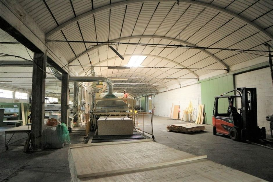 #11047 Complesso artigianale con terreno e strada in vendita - foto 2