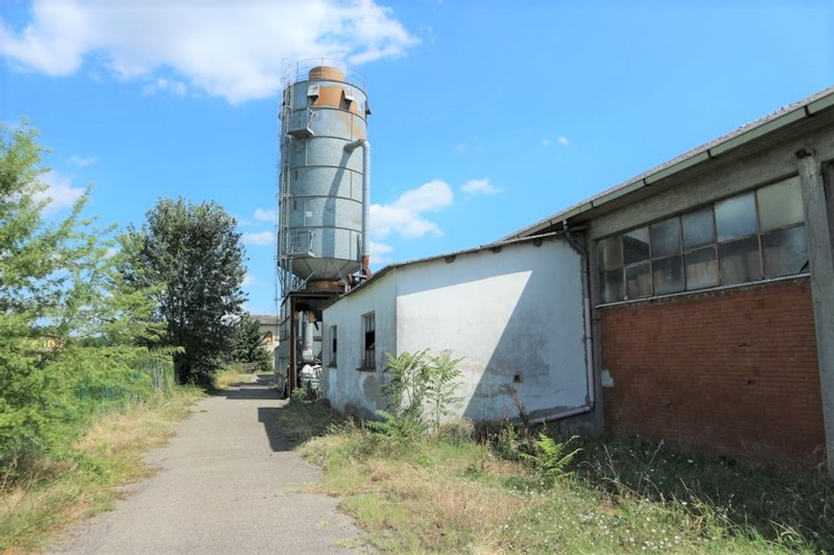 #11047 Complesso artigianale con terreno e strada in vendita - foto 10