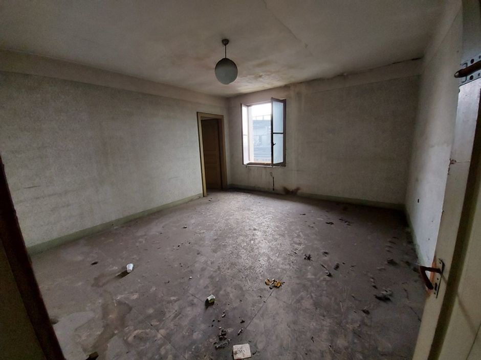 #11061 Edificio commerciale con unità residenziali in vendita - foto 7