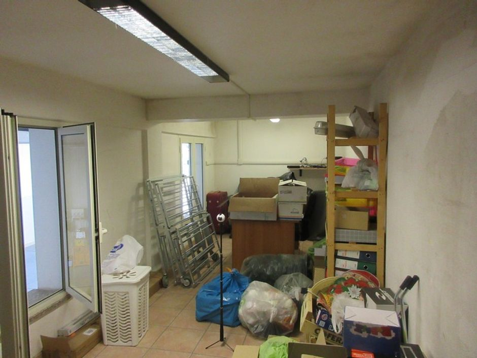 #11075 Magazzino con corte pertinenziale in vendita - foto 9