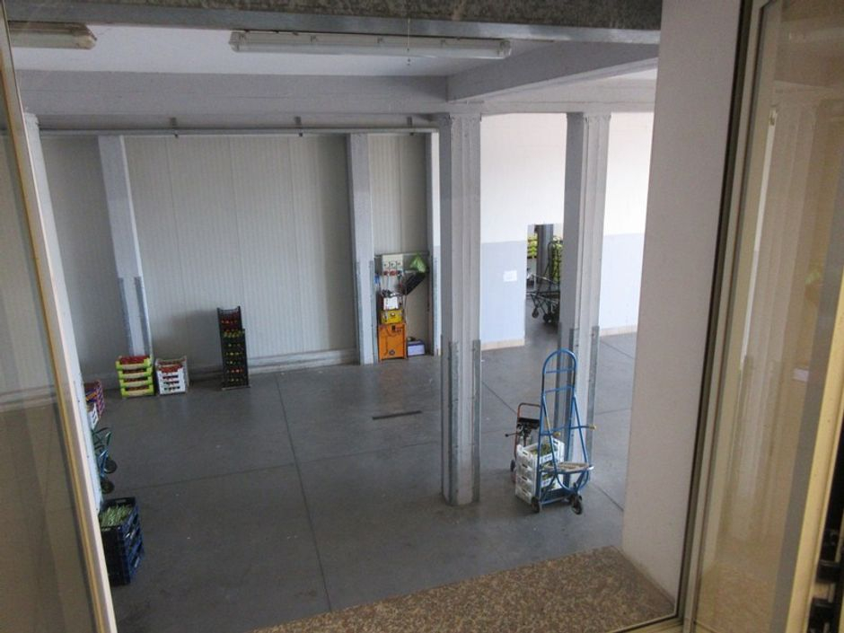 #11075 Magazzino con corte pertinenziale in vendita - foto 10