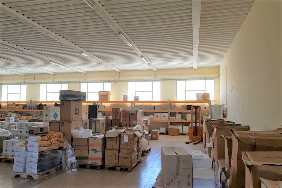 #11089 Capannone con laboratorio, negozio e zona uffici in vendita - foto 7