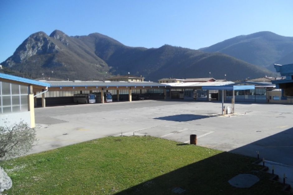 #11133 Complesso produttivo (ex rimessaggio autobus) in vendita - foto 1