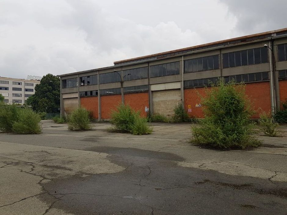 #11182 Complesso immobiliare con capannoni, palazzina uffici e servizi in vendita - foto 10