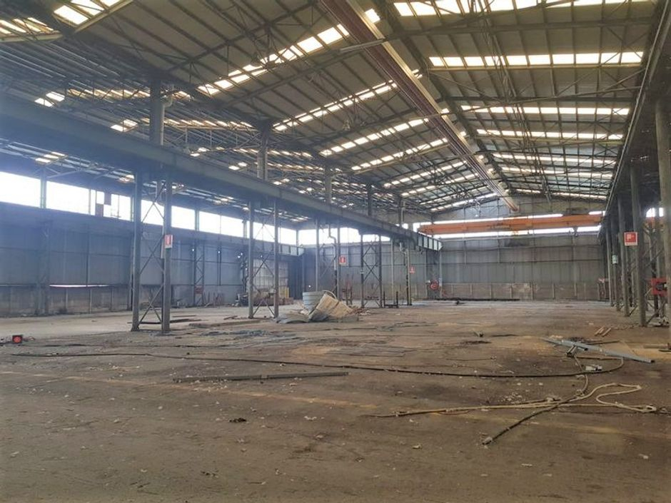 #11182 Complesso immobiliare con capannoni, palazzina uffici e servizi in vendita - foto 17