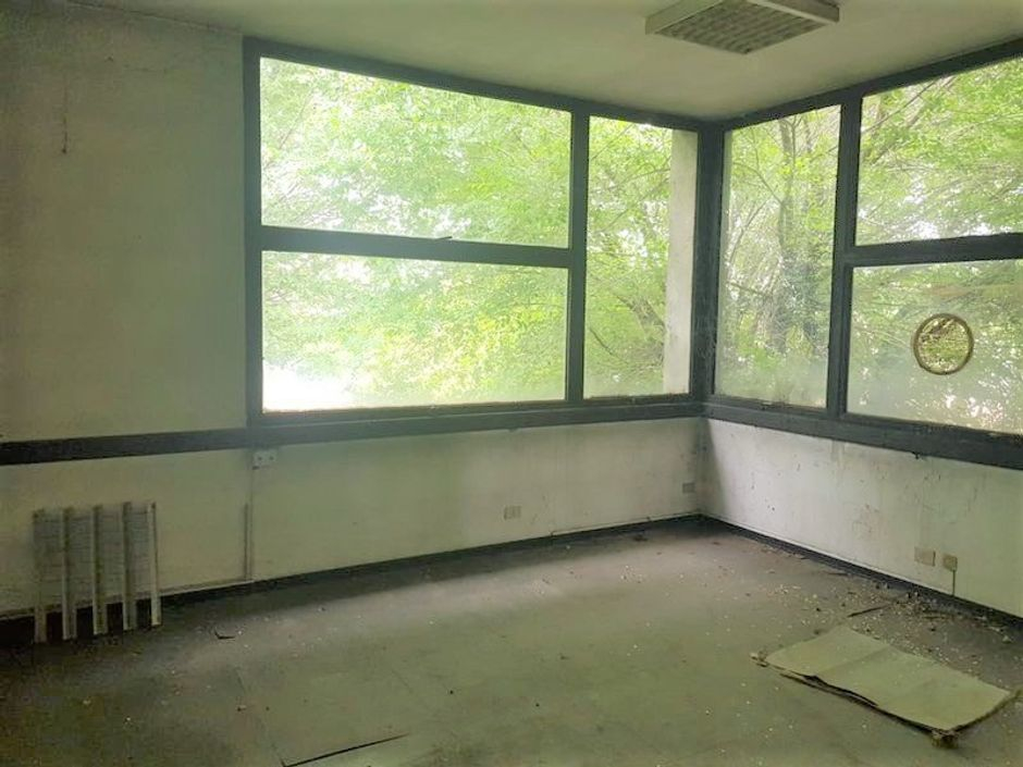 #11182 Complesso immobiliare con capannoni, palazzina uffici e servizi in vendita - foto 21