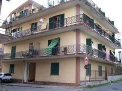 Due appartamenti in palazzina vista mare - Lotto 11198 (Asta 11198)