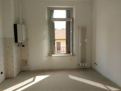 Three room apartment on the first floor with appliances - Lot 11208 (Auction 11208)