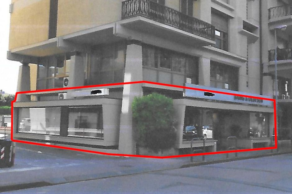 #11442 Ampio locale commerciale in vendita - foto 1