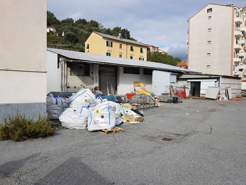 #11508 Complesso industriale con pertinenze in vendita - foto 2