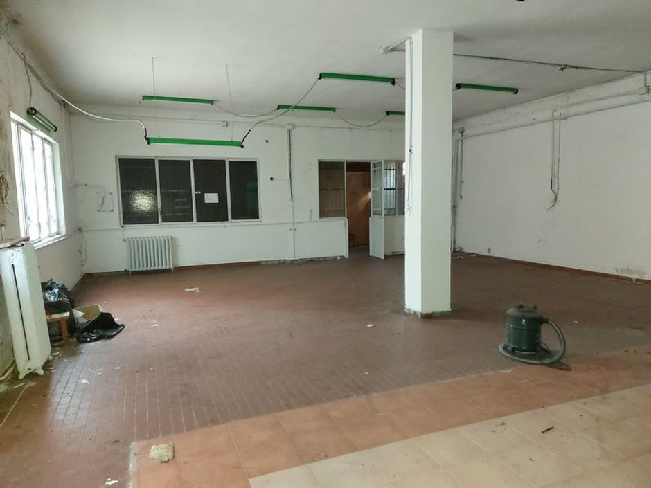 #11670 Laboratorio con area pertinenziale in vendita - foto 1