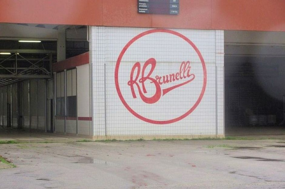 #11718 Cessione complesso aziendale e marchi della Brunelli Sud Spa in vendita - foto 1