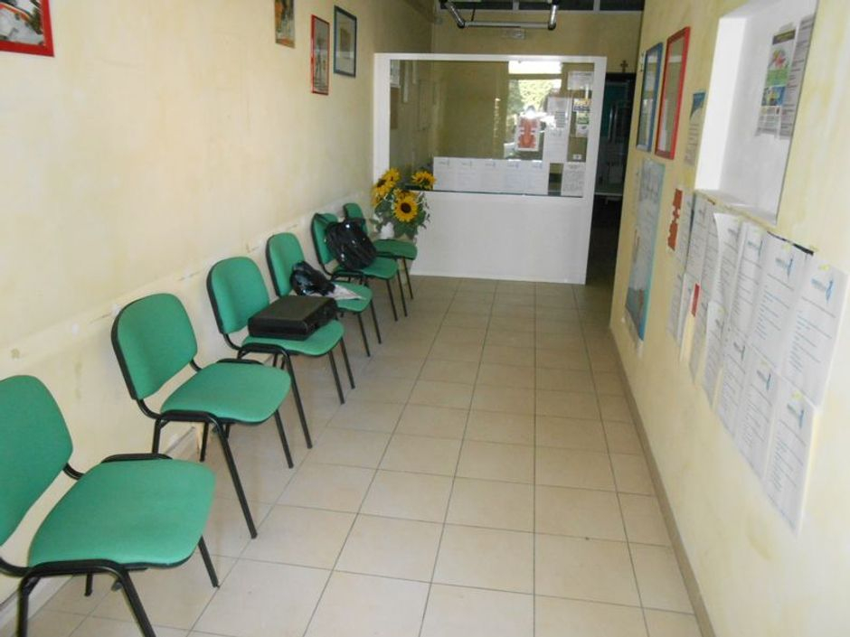 #11735 Laboratorio medico con magazzini in vendita - foto 2