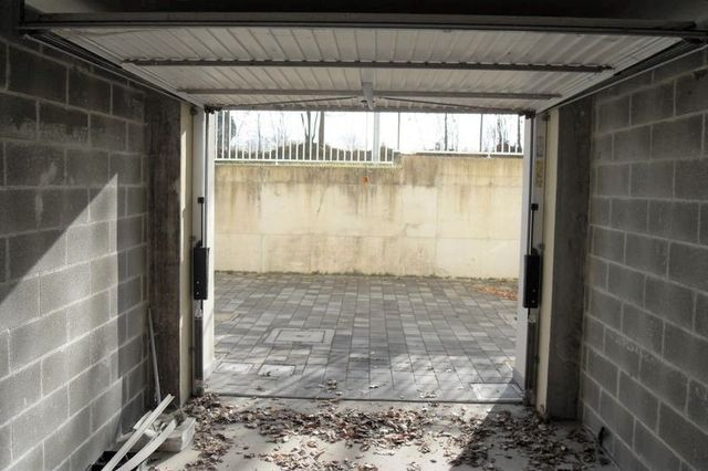 Garage in vendita