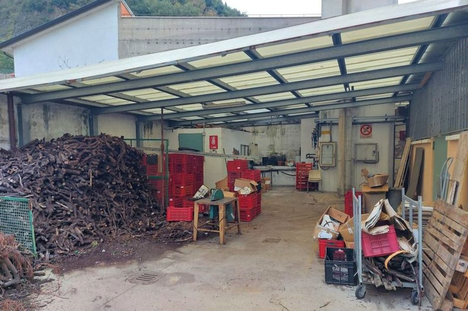 #11793 Magazzini e negozio in complesso commerciale in vendita - foto 8