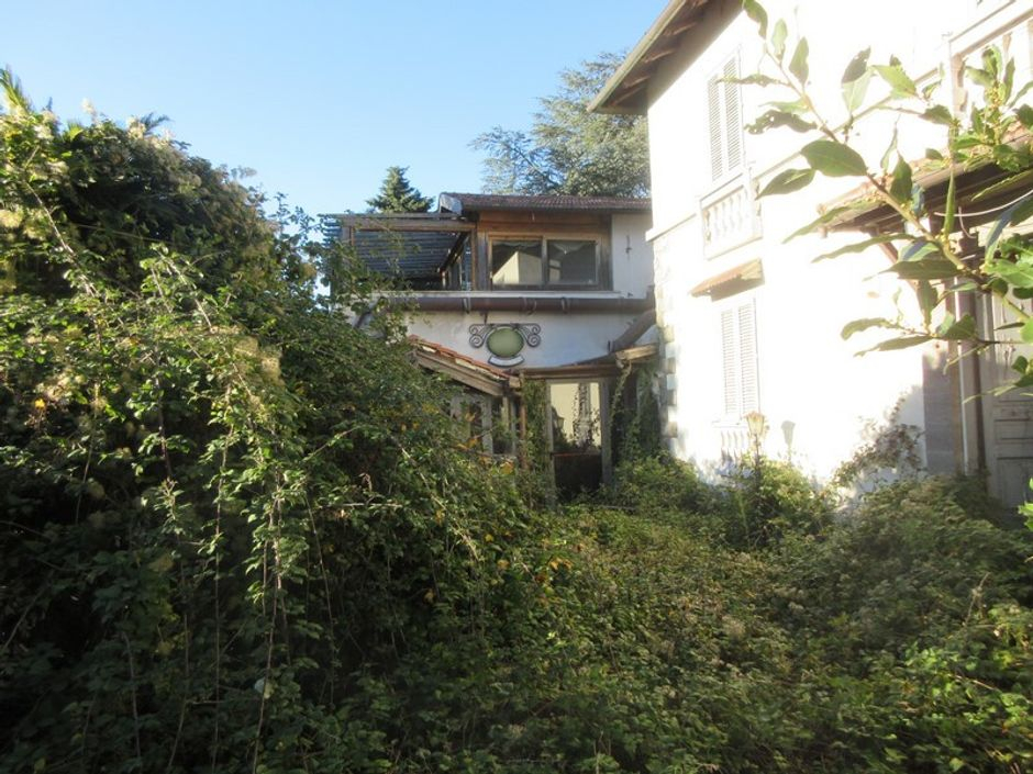#11858 Ristorante con pertinenze in vendita - foto 2