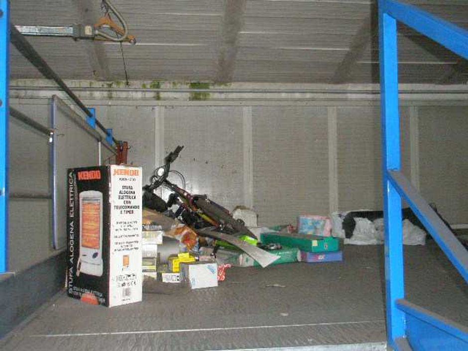 #11875 Capannone con negozio e officina in vendita - foto 11