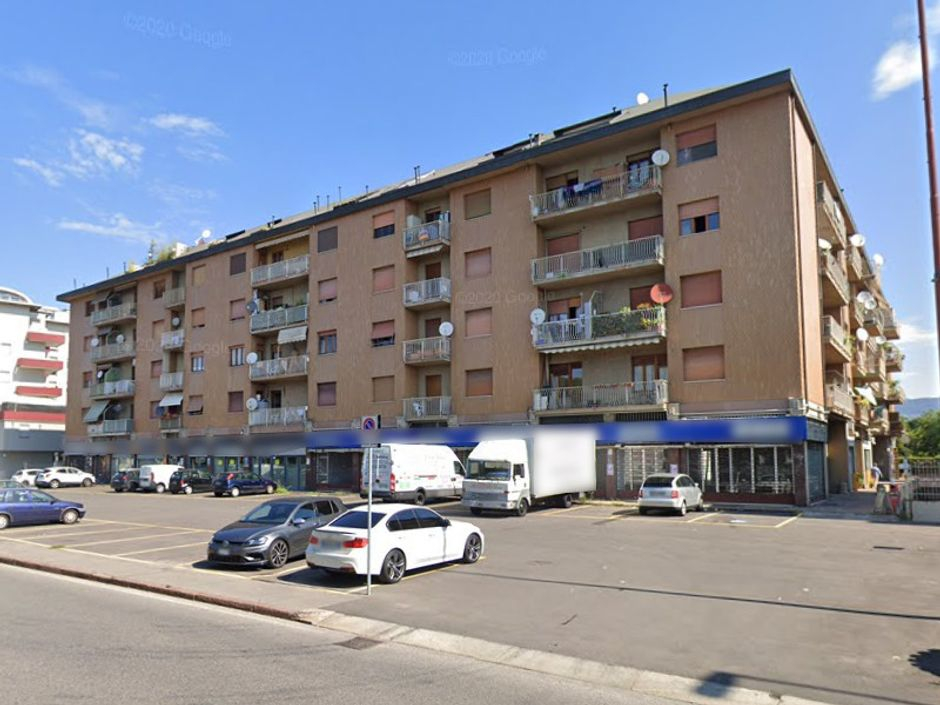 #11912 Negozio al piano terra di fabbricato condominiale in vendita - foto 7