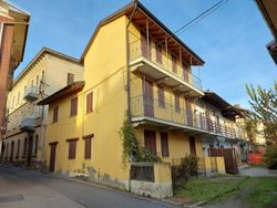 Building under renovation - Lot 11929 (Auction 11929)