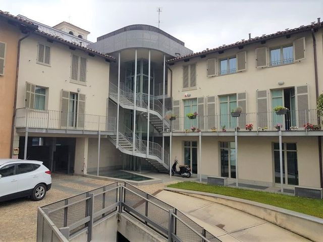 Palazzi in vendita