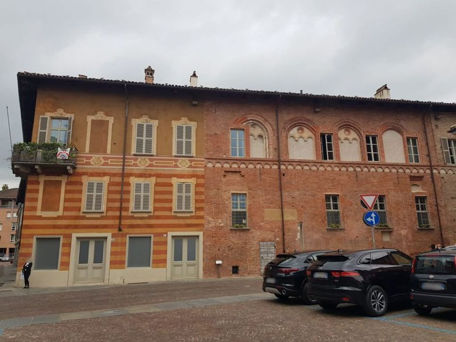 #11956 Locale grezzo al piano terra con garage (sub 120) in vendita - foto 6