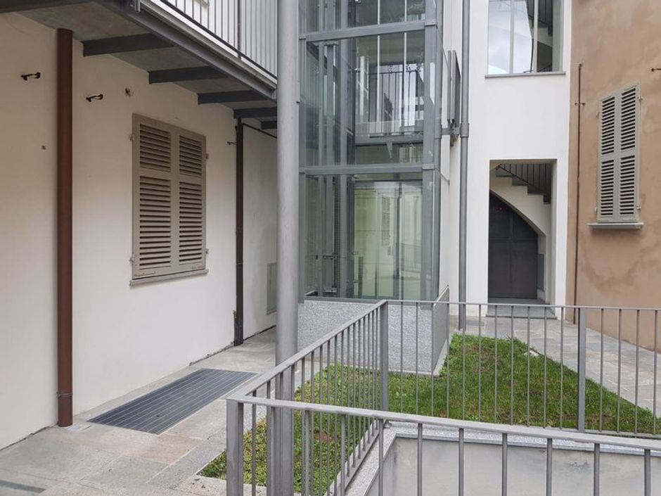 #11956 Locale grezzo al piano terra con garage (sub 120) in vendita - foto 10