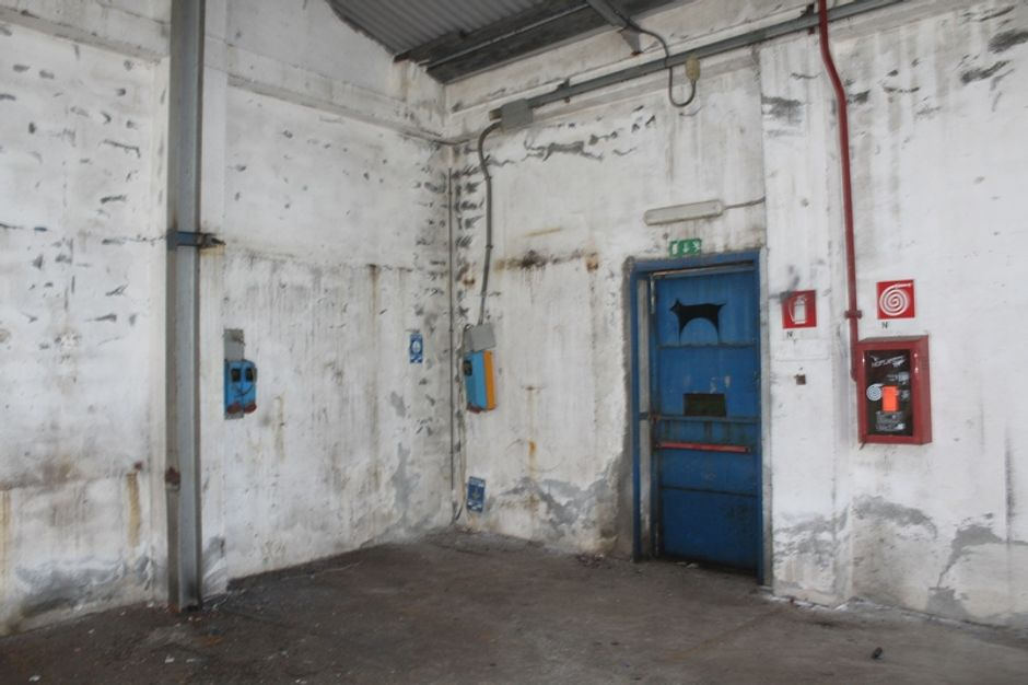 #12064 Capannone con uffici e area comune in vendita - foto 4