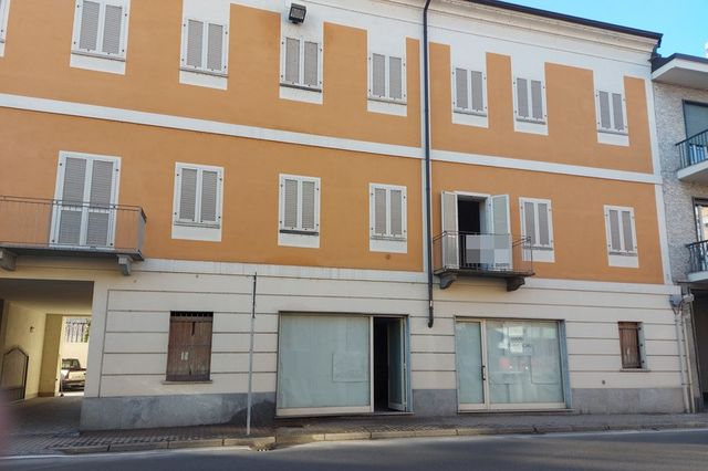 Negozi in vendita