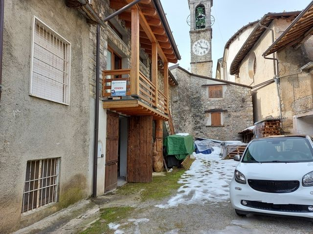 Studi privati in vendita