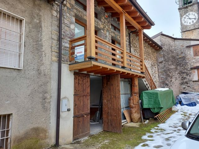 Studi privati in vendita