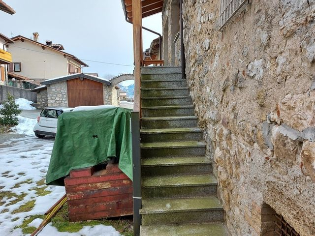 Studi privati in vendita